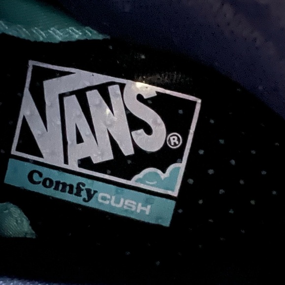 Vans Sk8 Hi Comfycush Sneakers in Blue Two Tone - Picture 9 of 9